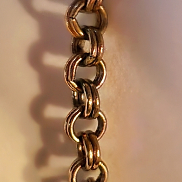 Vintage Green Thermoset Gold Tone Necklace - Picture 3 of 4